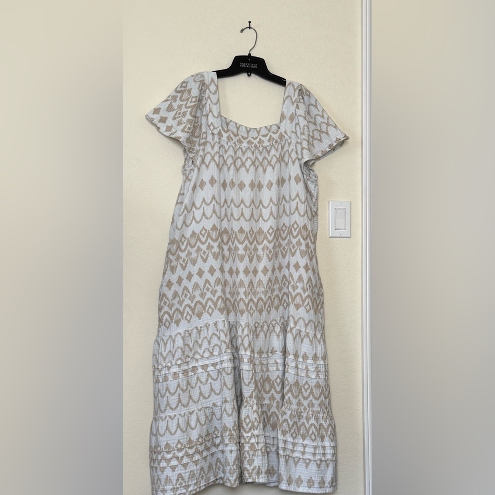 Sonoma Woman  Dress in Cream and Brown